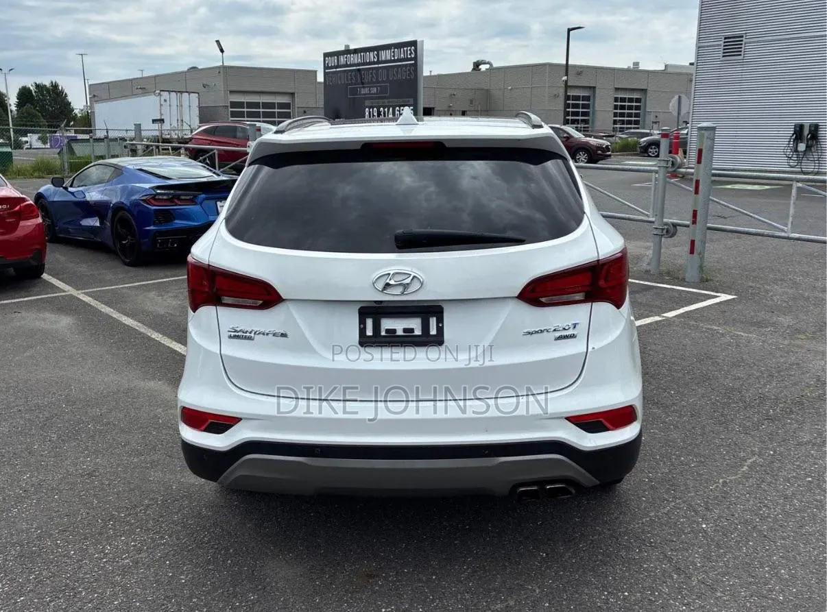 Hyundai Santa Fe 2017 White