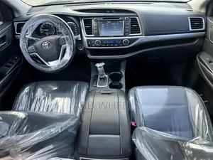 Toyota Highlander 2015 Black