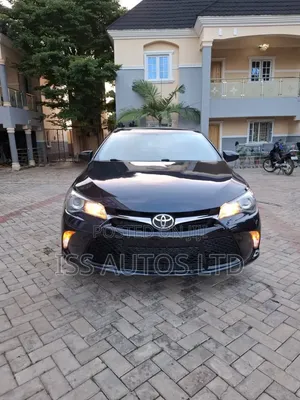 Toyota Camry SE 4dr Sedan (2.5L 4cyl 6A) 2016 Black