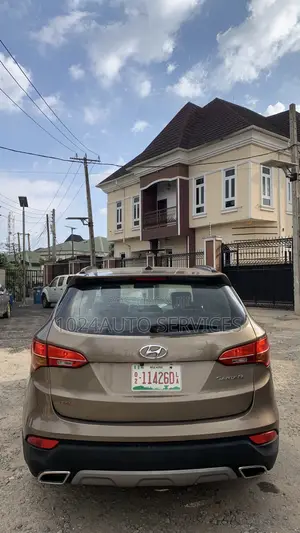 Hyundai Santa Fe 2016 Brown