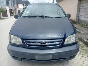 Toyota Sienna 2002 Blue