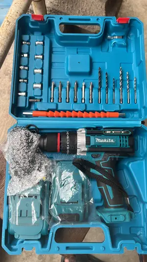 Makita Cordless Drilling Machine