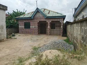 Furnished 3bdrm Bungalow in Ayobo for sale