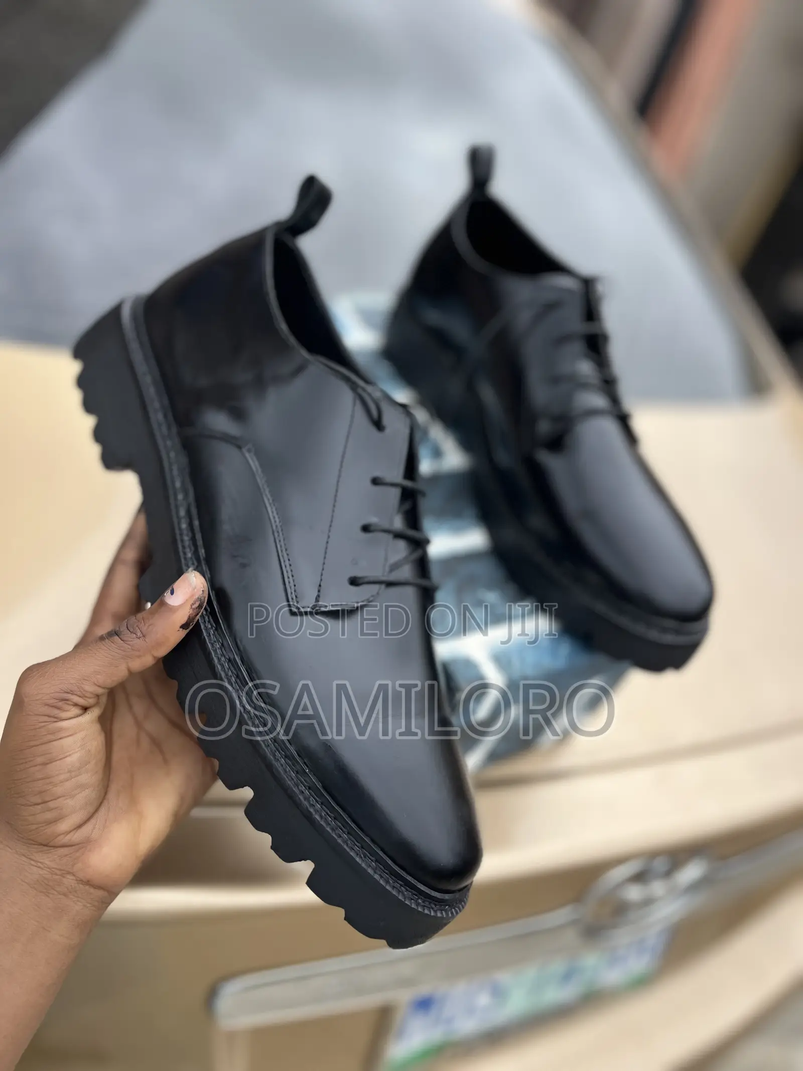 Black Chunky Derby