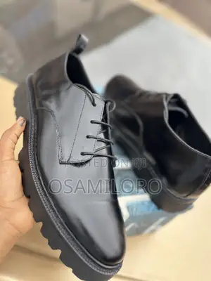 Black Chunky Derby