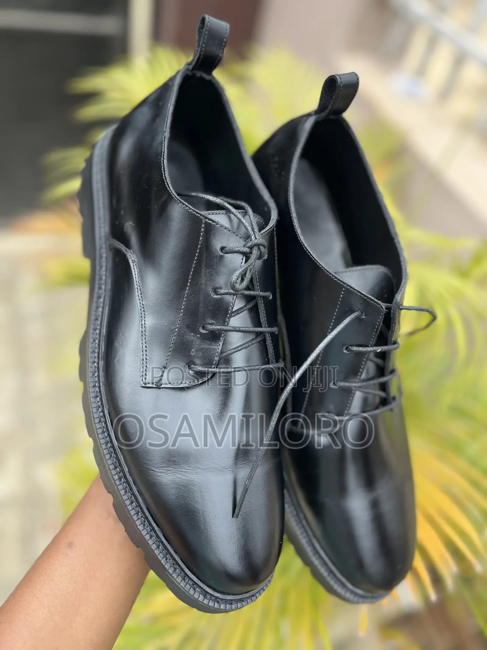 Black Chunky Derby