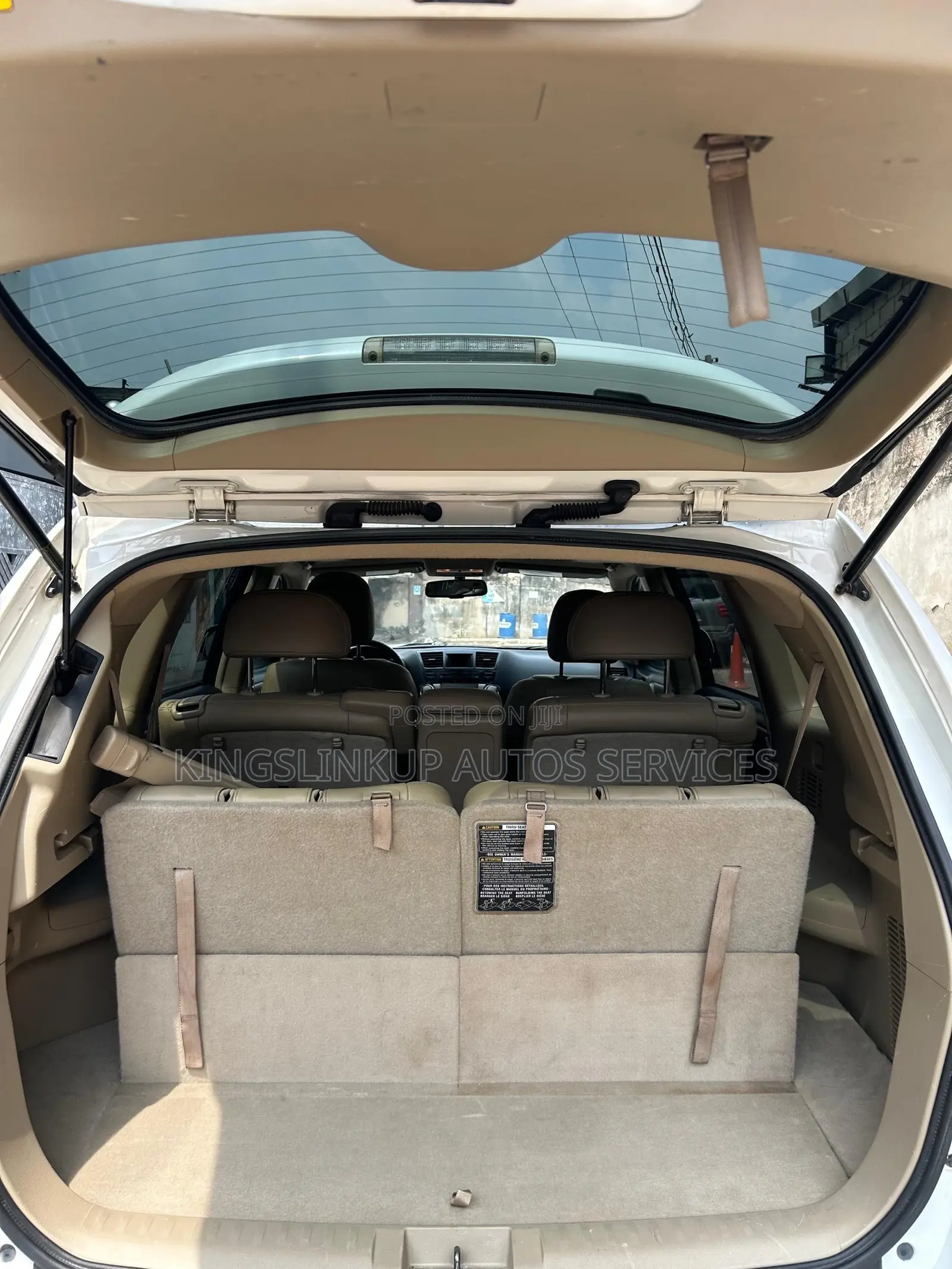 Toyota Highlander SE 2012 White