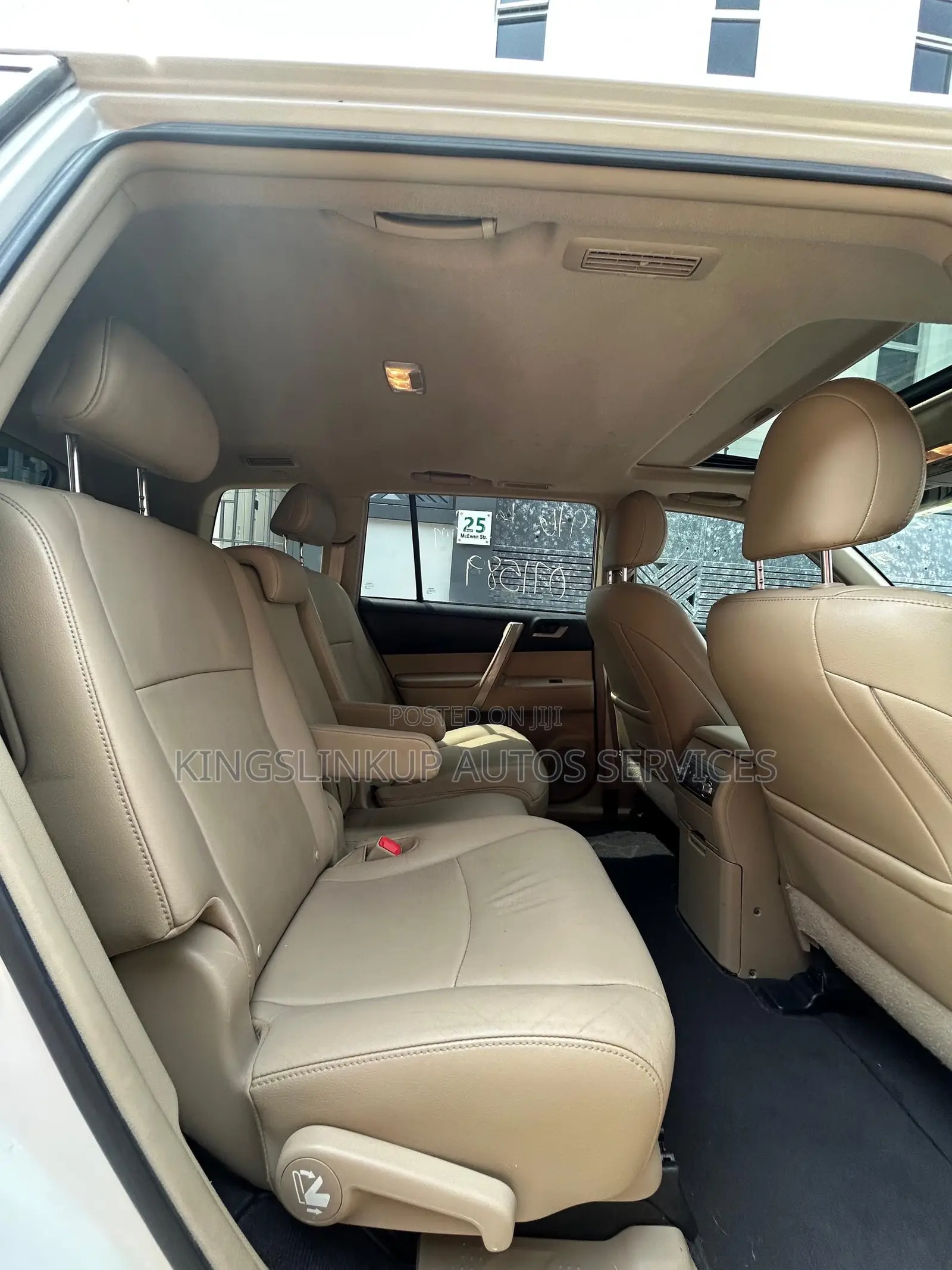 Toyota Highlander SE 2012 White