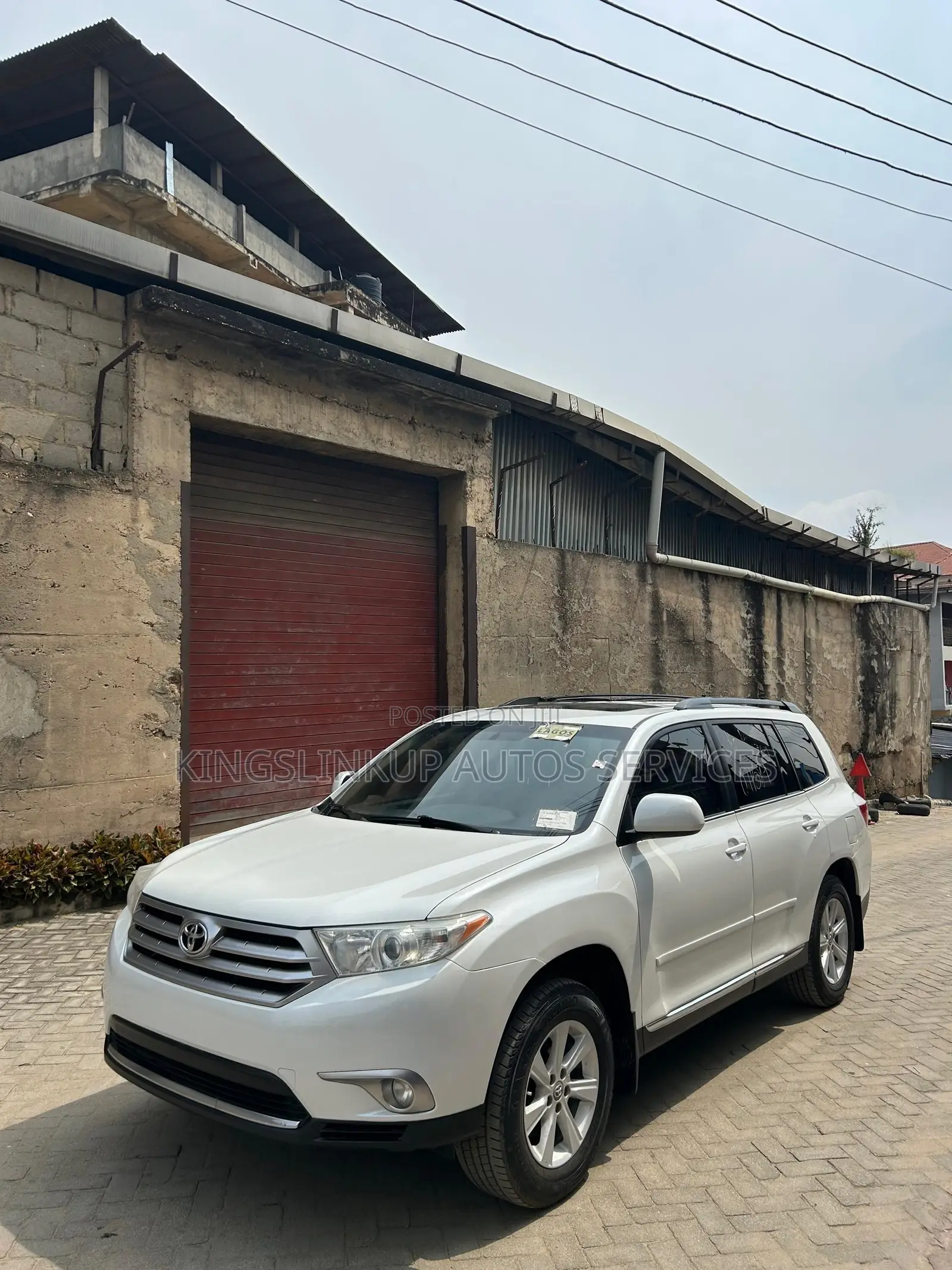 Toyota Highlander SE 2012 White
