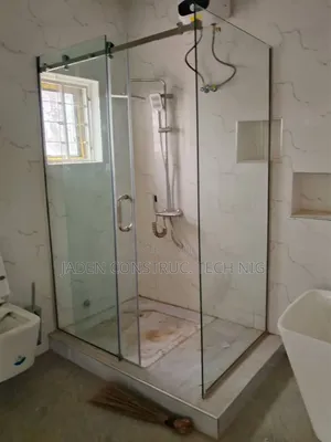 Strong Glass Shower Enclosure