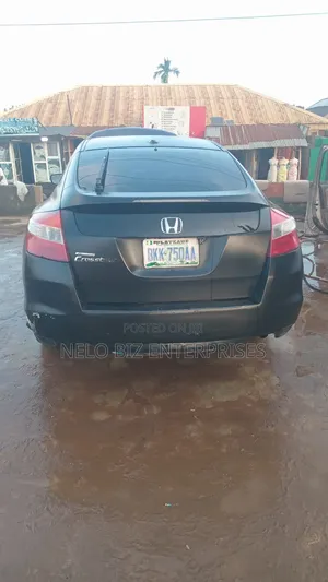 Honda Crosstour 2012 Black