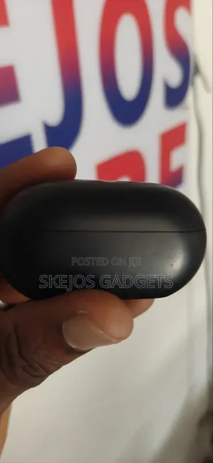 Beats Solo Wireless Earbuds