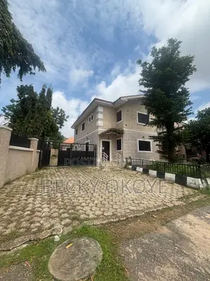 4bdrm Duplex in Garki, Area 8 for rent
