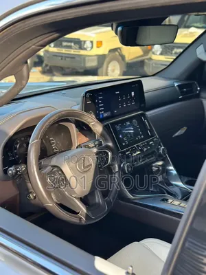 Lexus LX 2023 Gold