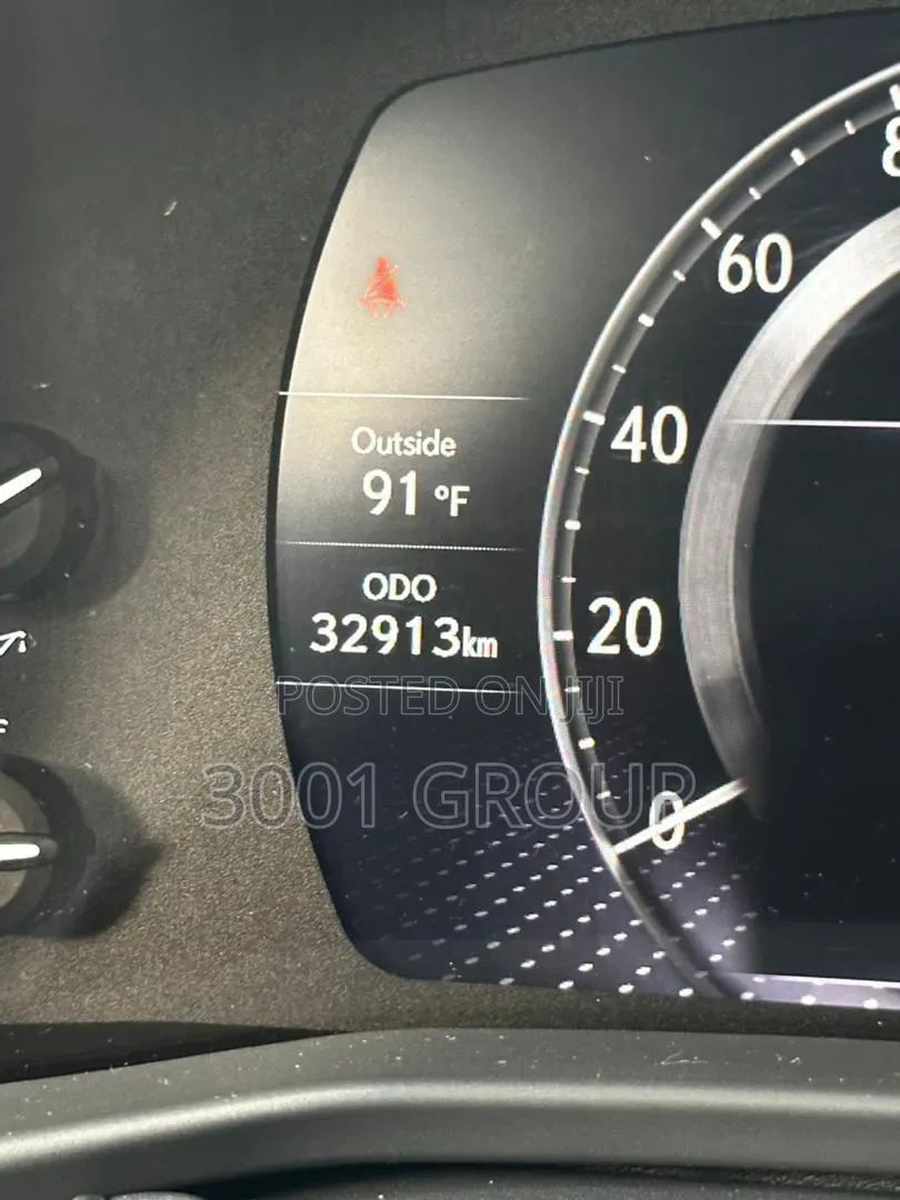 Lexus LX 2023 Gold