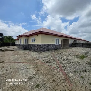 3bdrm Bungalow in Oil Spring Estate, Lugbe District for rent