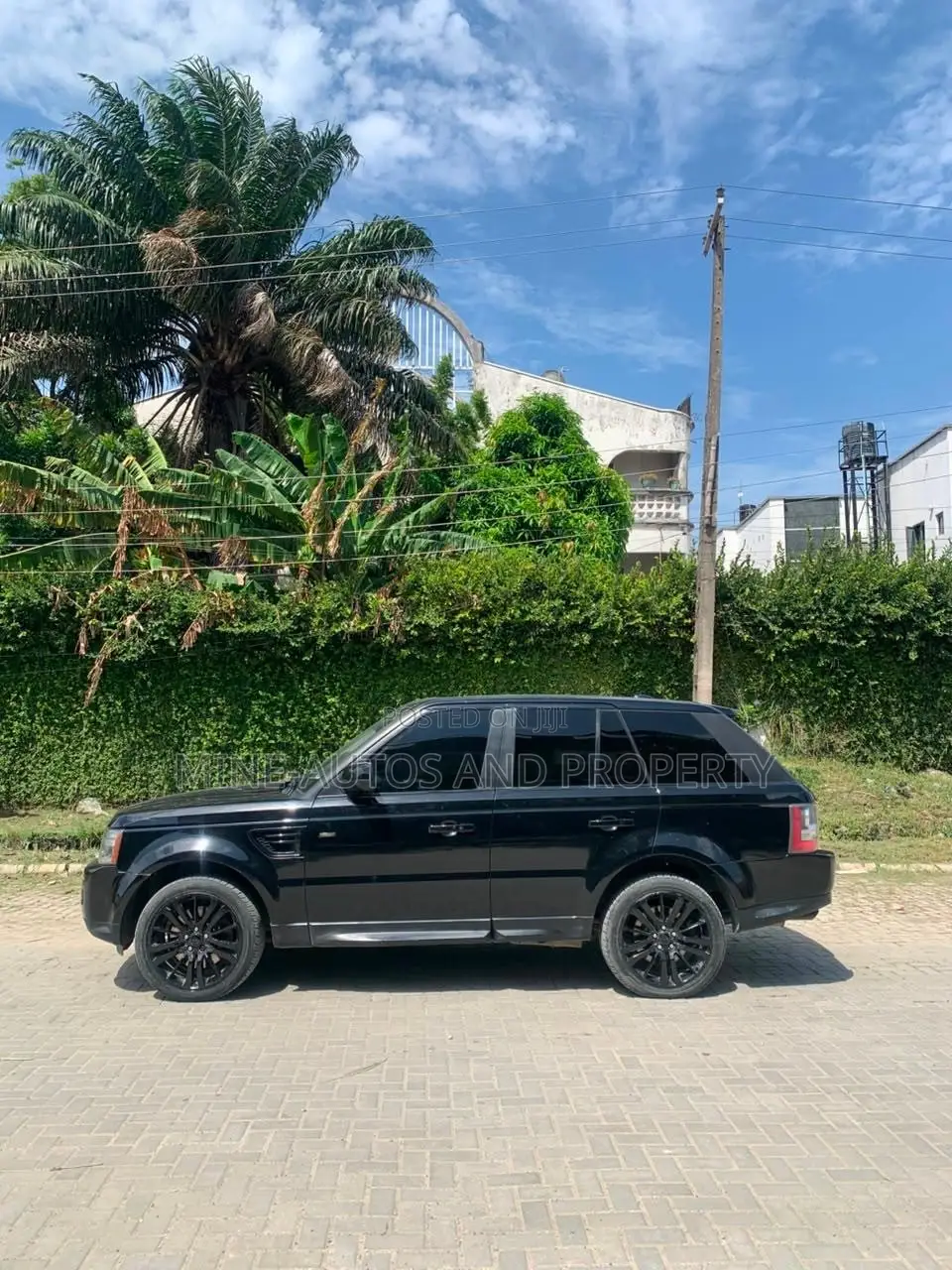 Land Rover Range Rover 2011 Black