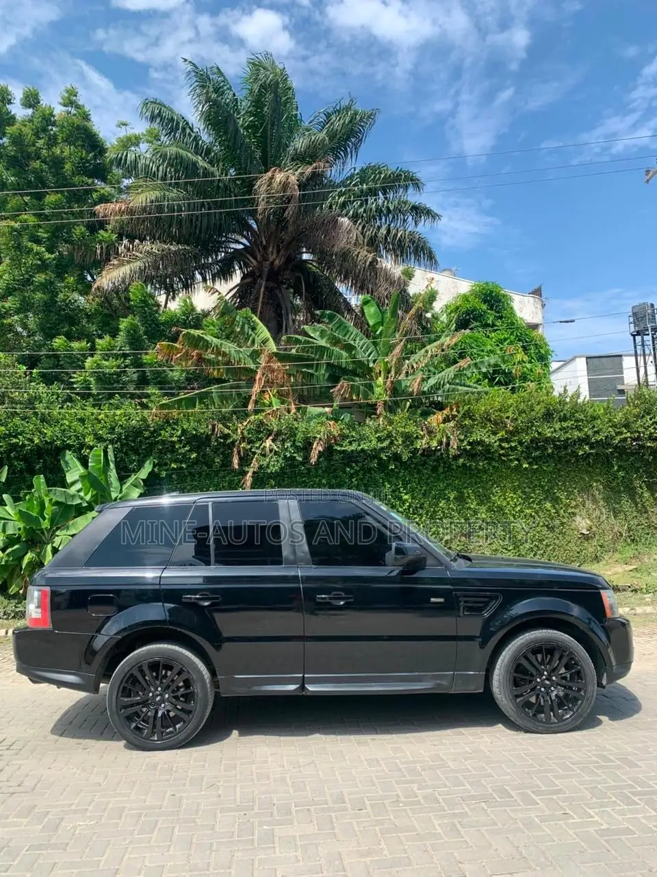 Land Rover Range Rover 2011 Black