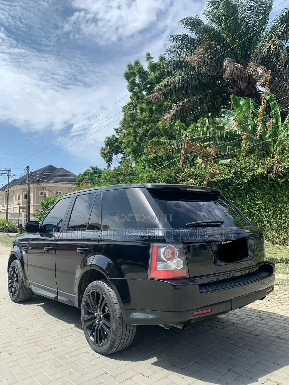 Land Rover Range Rover 2011 Black