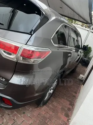 Toyota Highlander 2015 Beige