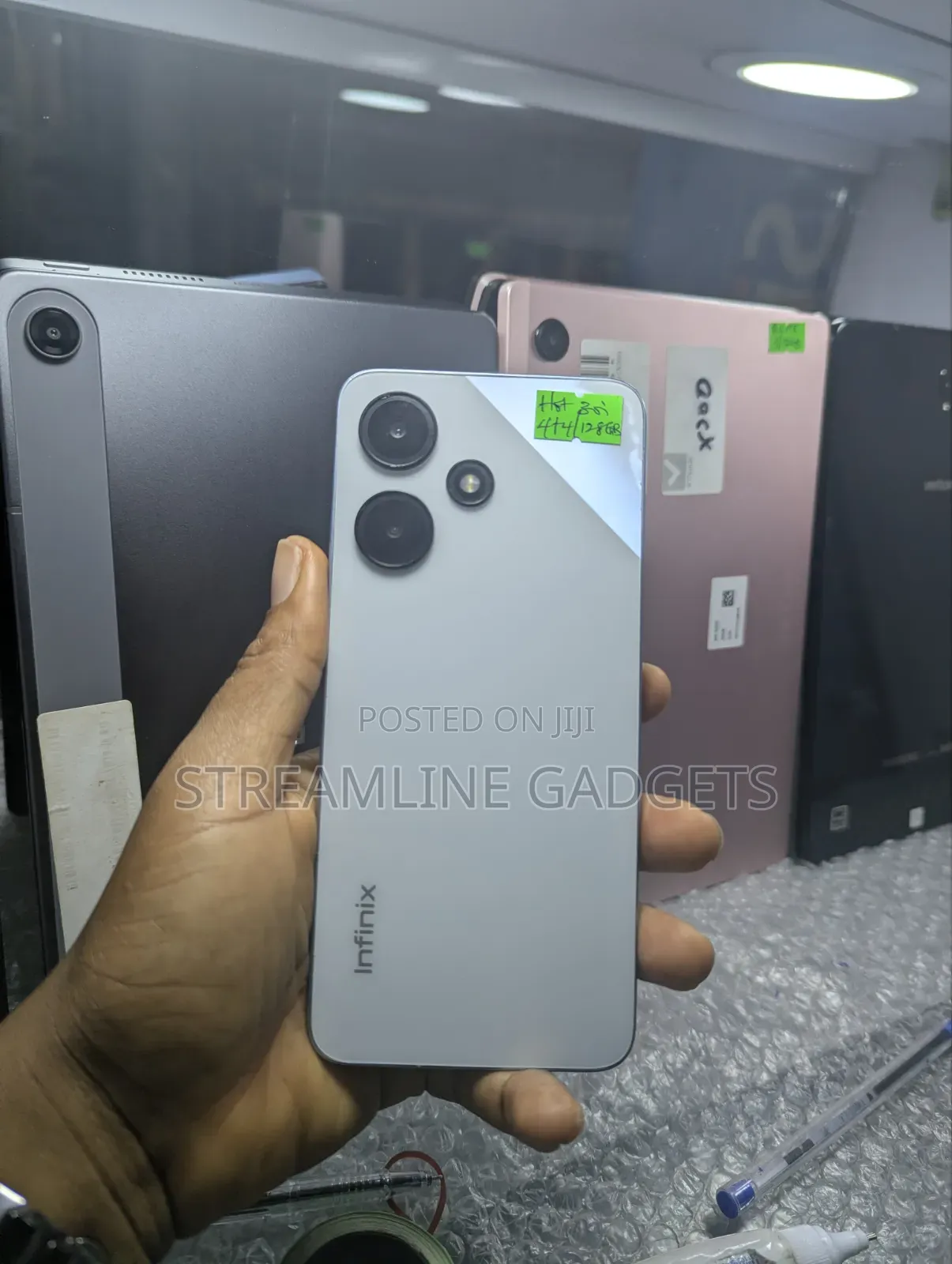 Infinix Hot 30i 128 GB White