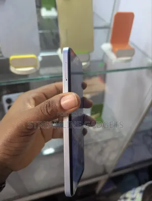 Infinix Hot 30i 128 GB White