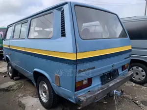 Volkswagen Transporter 2000 Blue