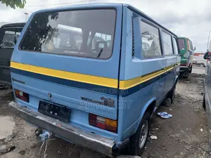 Volkswagen Transporter 2000 Blue