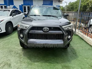 Toyota 4-Runner 2015 Black