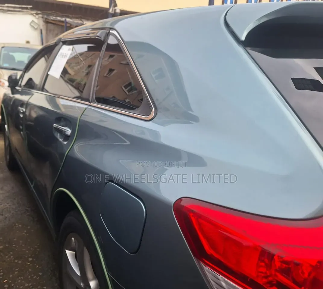 Toyota Venza 2011 Gray