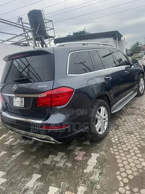 Mercedes-Benz GL-Class 2014 Blue