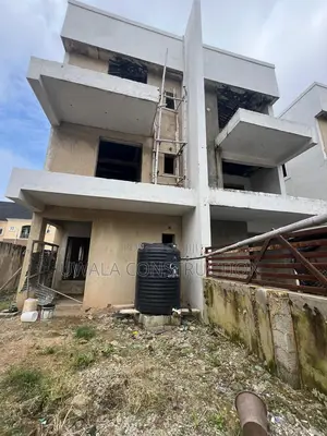 4bdrm Duplex in Guzape District for sale