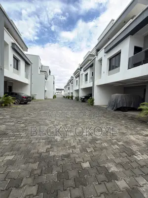 4bdrm Duplex in Wuye for sale