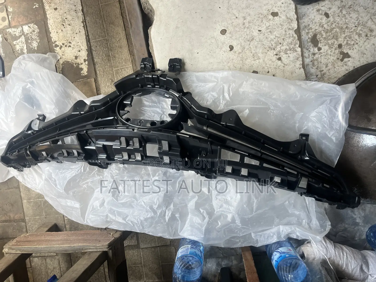 Front Grill Camry 018