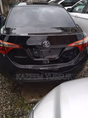 Toyota Corolla LE 4dr Sedan (1.8L 4cyl CVT) 2014 Black