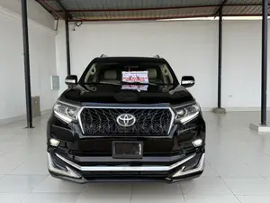 Toyota Land Cruiser Prado 2018 Black