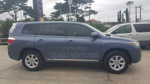 Toyota Highlander 2012 Blue