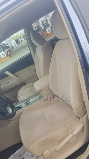 Toyota Highlander 2012 Blue