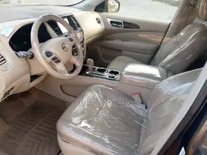 Nissan Pathfinder 2015 Gray