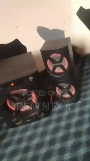 URGENT SALE: LG HOME THEATER - ₦28,000 Brand: LG System: Subwoofer +