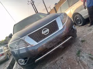 Nissan Pathfinder 2015 Gray
