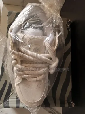 Men's Canvas