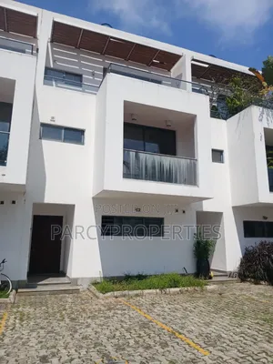 Furnished 4bdrm Townhouse / Terrace in Lekki Phase 2 for rent