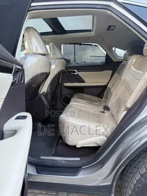 Lexus RX 2019