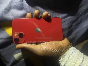 Apple iPhone 13 128 GB Red