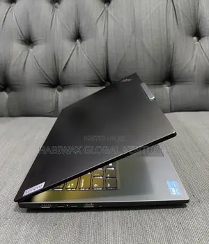 Laptop Lenovo ThinkPad P14s 16GB Intel Core Ultra 9 SSD 512GB