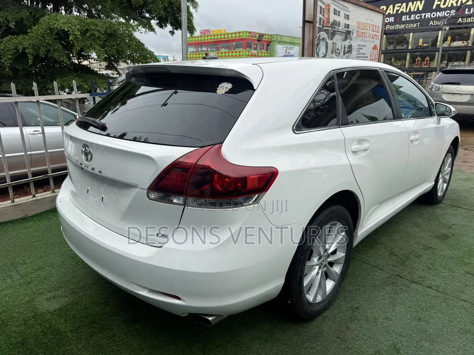 Toyota Venza LE 2013 White