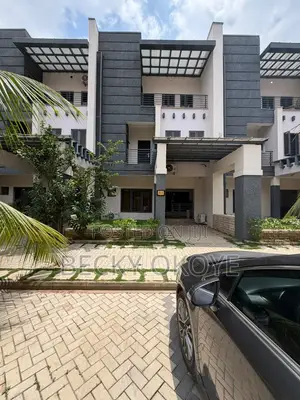 Furnished 4bdrm Duplex in Jahi for sale