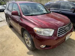 Toyota Highlander SE 2010 Red