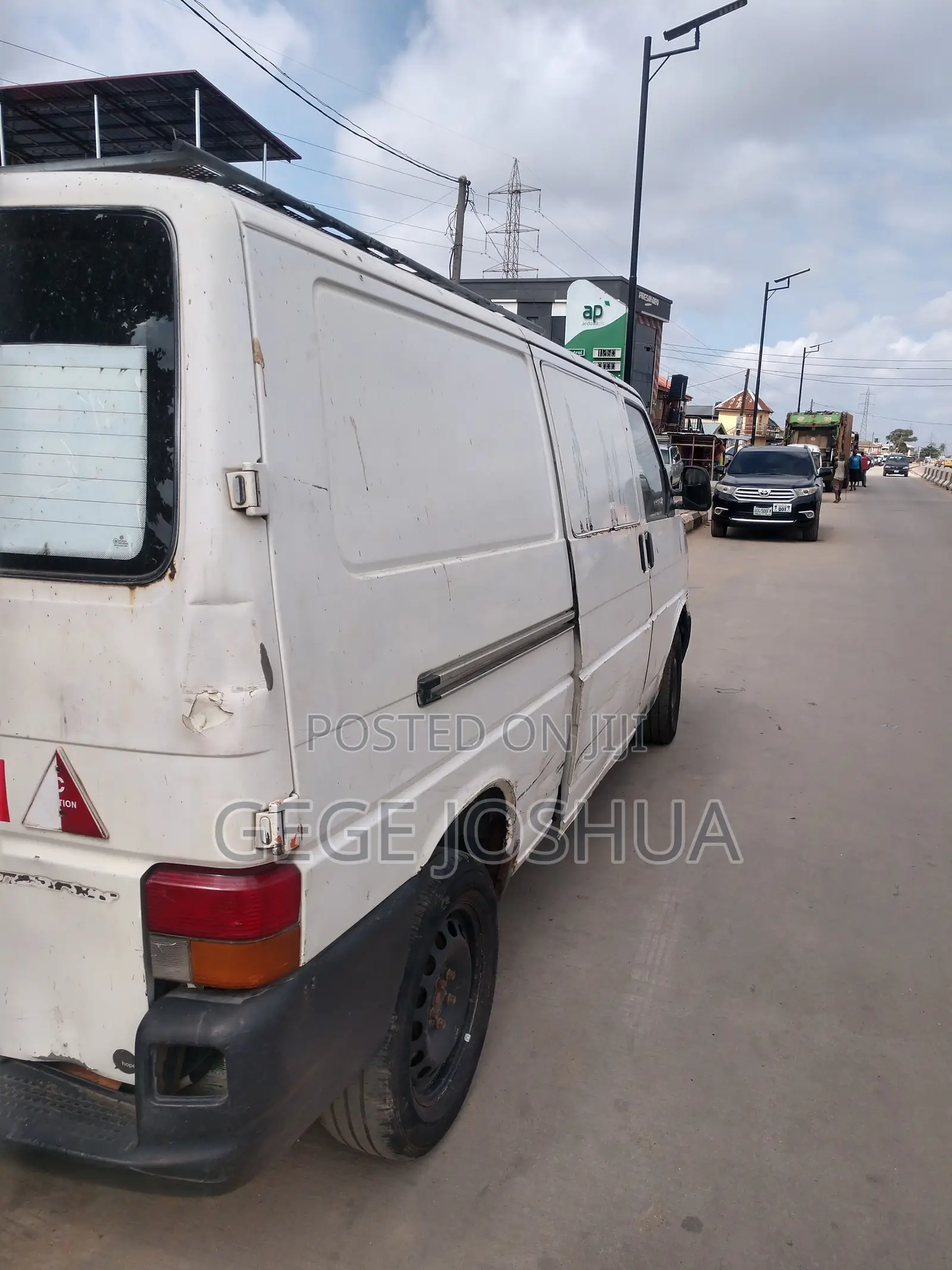 Volkswagen Transporter 2000 White